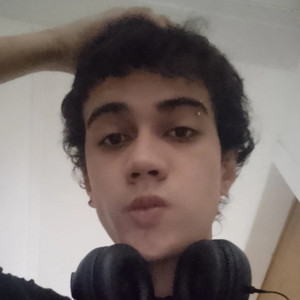 vini 💮 on Spotify