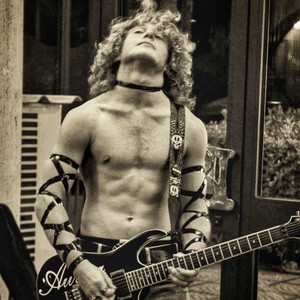 Spotify profile picture for @stevetoli