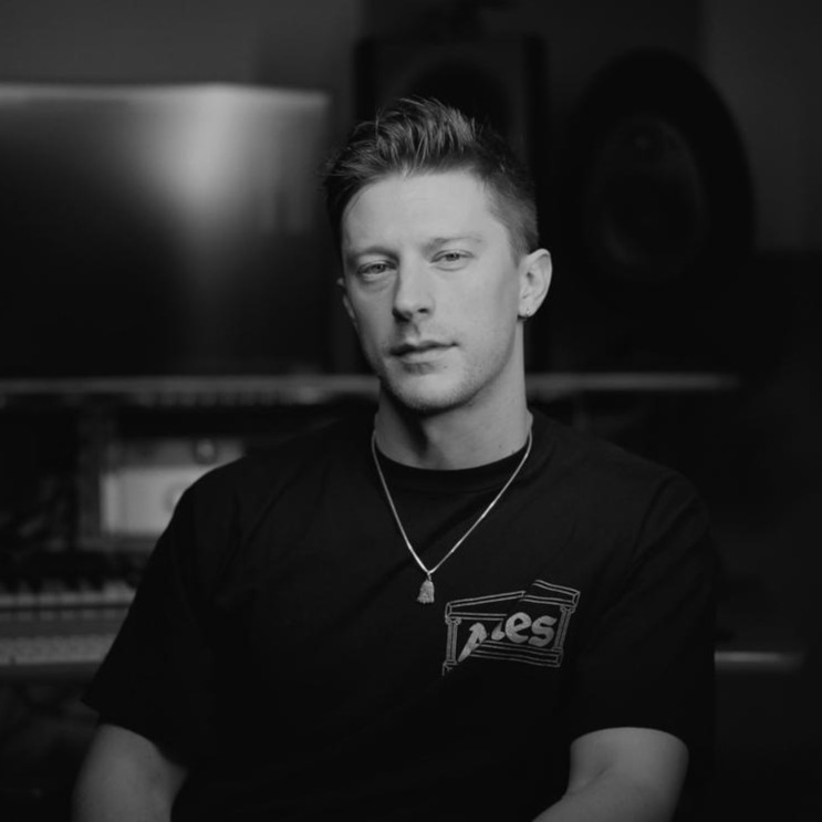 GRADES is a songwriter