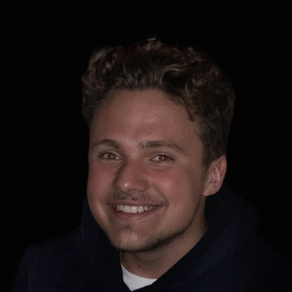 Sam Parker Photo