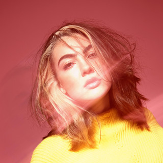 Evie Irie Photo