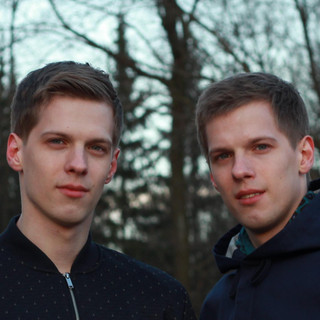 Gancher & Ruin Photo