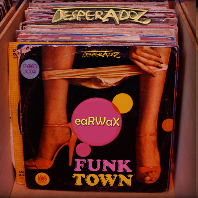 Earwax Photo