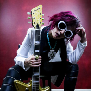 Alexx Calise Photo