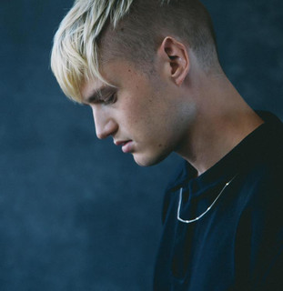 Adrian Lux Photo