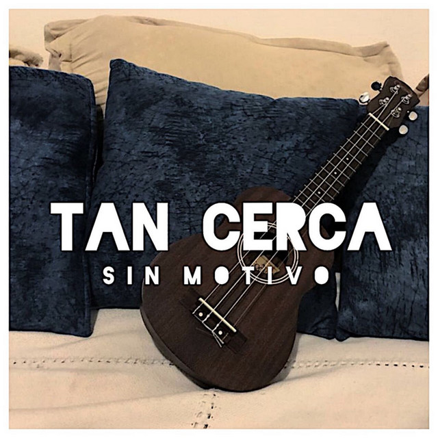 Sin Motivo Photo