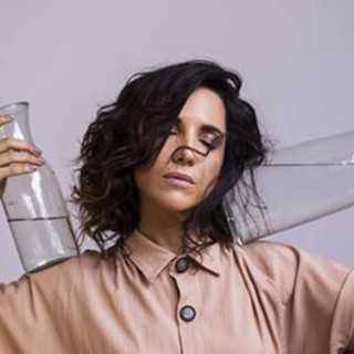 Verônica Ferriani Photo