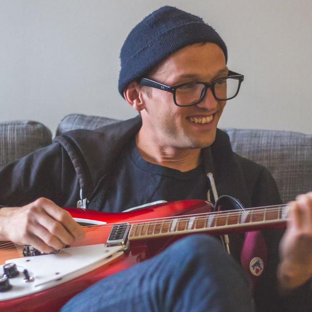 Mikey Erg photo