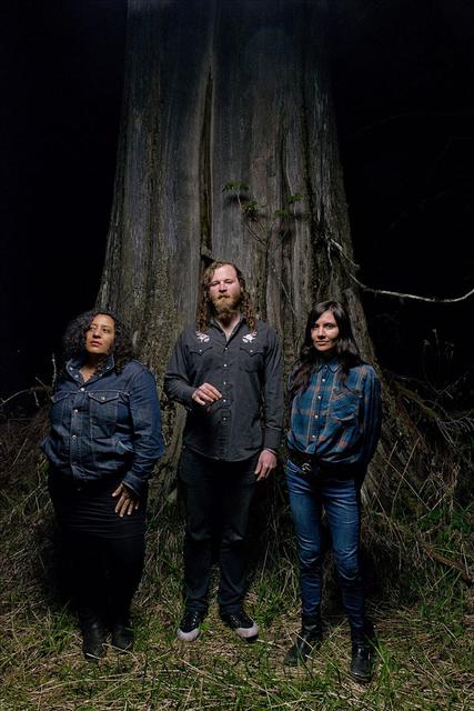 Helms Alee photo