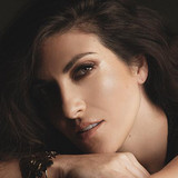 Ana Victoria profile