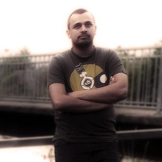 Zuubi Photo