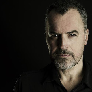 Stephen Kennedy Photo