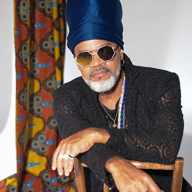 Carlinhos Brown photo