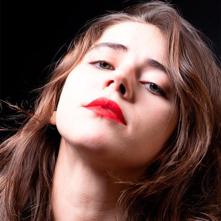 Tessa Ia Photo