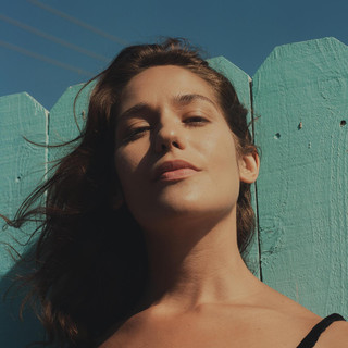 Lola Kirke Photo
