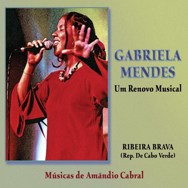 Gabriela Mendes Photo