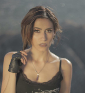 Cristina Vee Photo