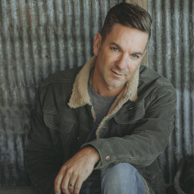 Craig Campbell photo