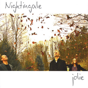 Jolie cover