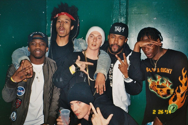 Two 9 Photo
