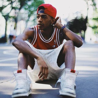 brandUn DeShay Photo