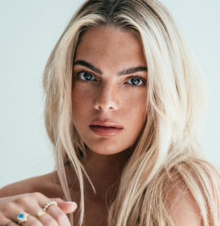 Louisa Photo