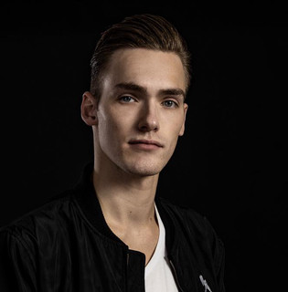Jesse Jax Photo