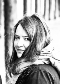 Laura Cannell Photo