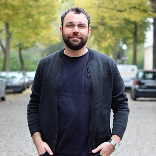 VRBTN Photo