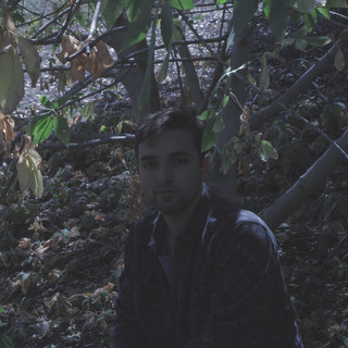 Distant.lo Photo