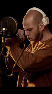 B-Type Photo