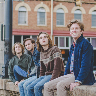 Riverbend Photo