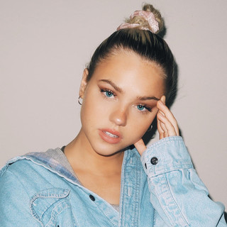 Emilee Photo