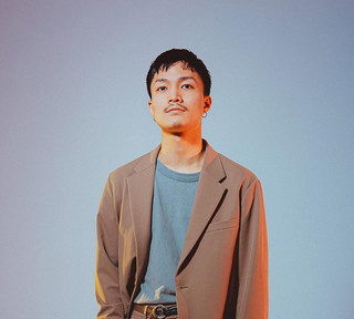 Shin Sakiura Photo