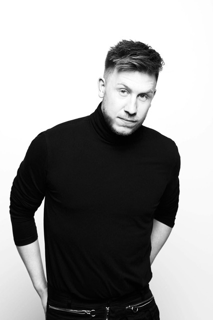 Nick Jones photo