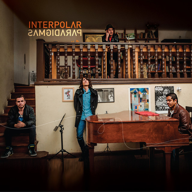 Interpolar Photo
