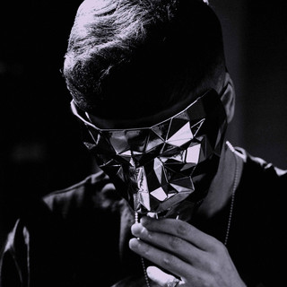 Zomby Photo