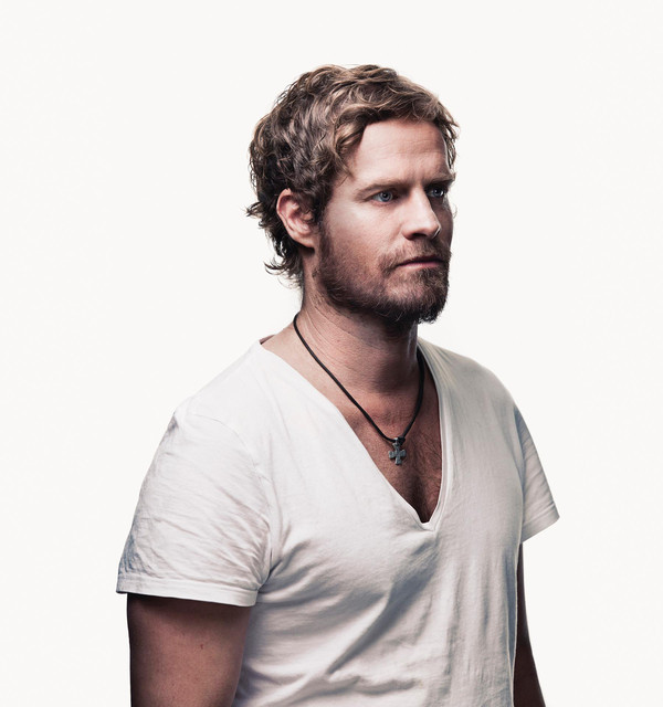 Arno Carstens photo