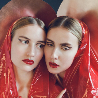 MOTHERMARY Photo