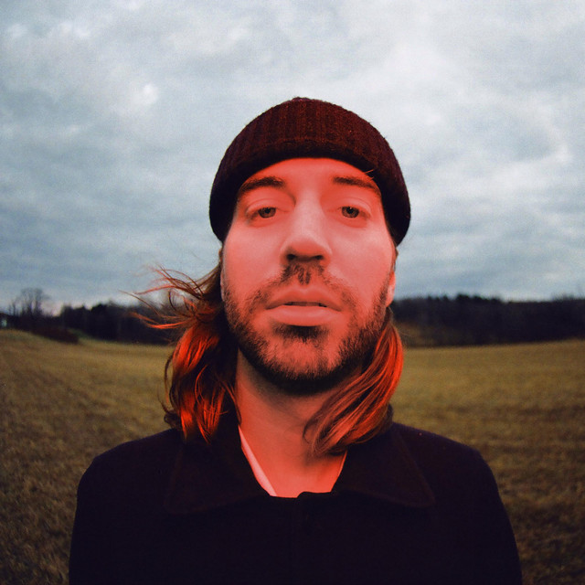 Hologramme on Spotify