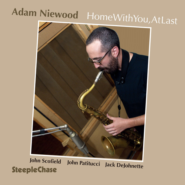 Adam Niewood Photo