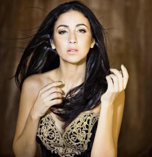 Lynda Thalie Photo