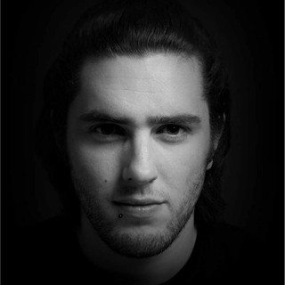 Thomas Hayden Photo