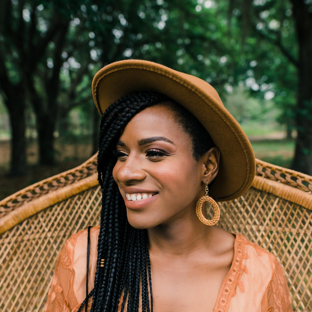 Musik Artist Aisha Badru