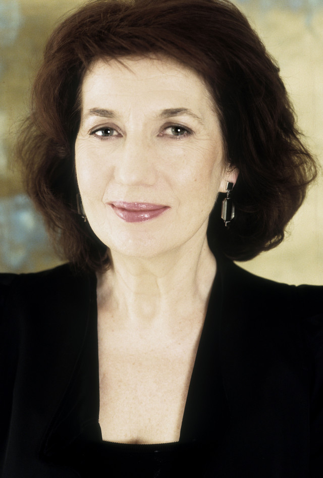 Imogen Cooper photo