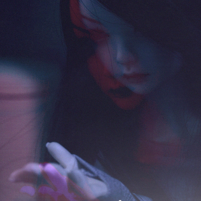 Silk Demon Photo