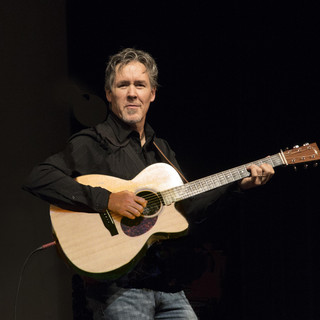Pete Huttlinger Photo