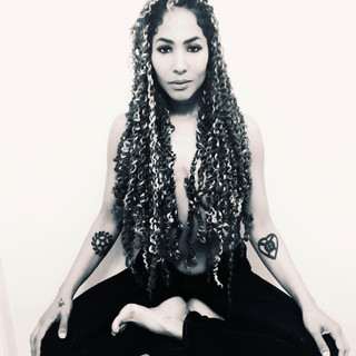 Nikki Jean Photo