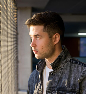 Taylor Jones Photo