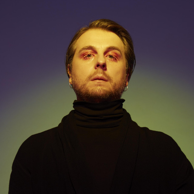 Musik Artist And the Golden Choir